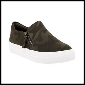 STEVE MADDEN NWOB Glaammar Zip Platform Sneaker